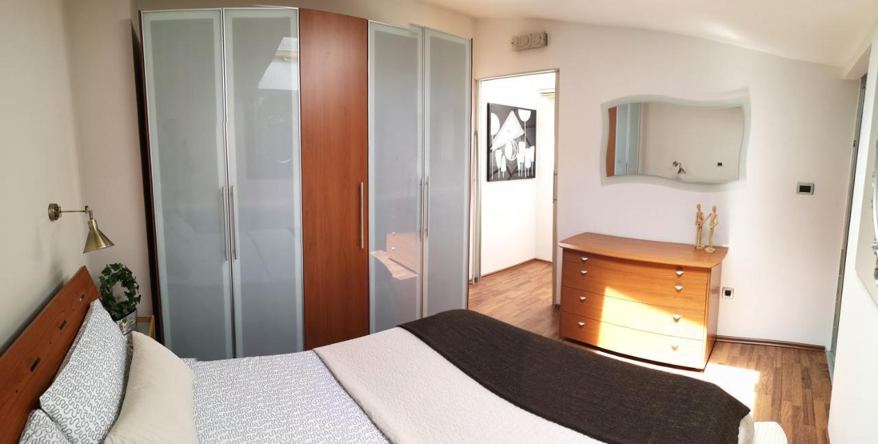 Arena Design Apartments With Free Private Parking And With A Terrace Pula Exteriör bild
