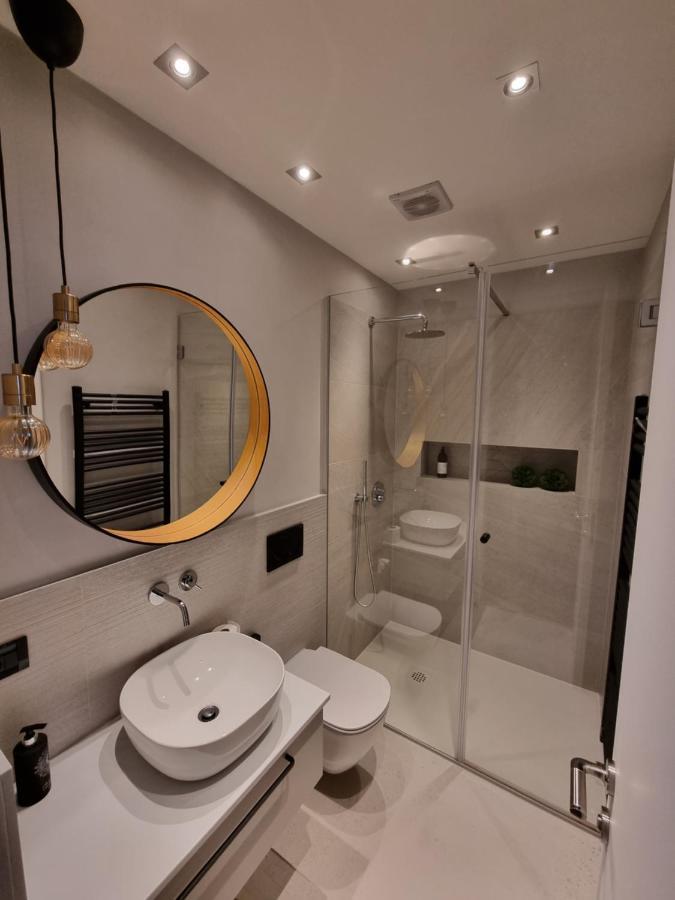 Arena Design Apartments With Free Private Parking And With A Terrace Pula Exteriör bild