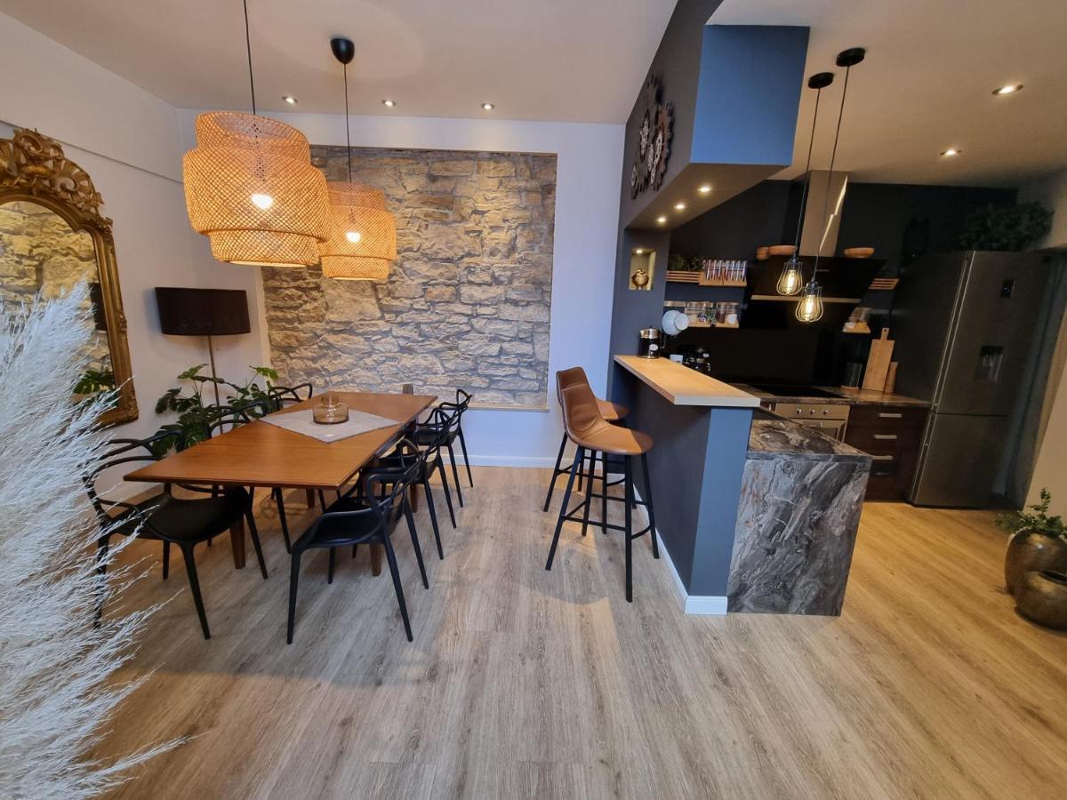 Arena Design Apartments With Free Private Parking And With A Terrace Pula Exteriör bild