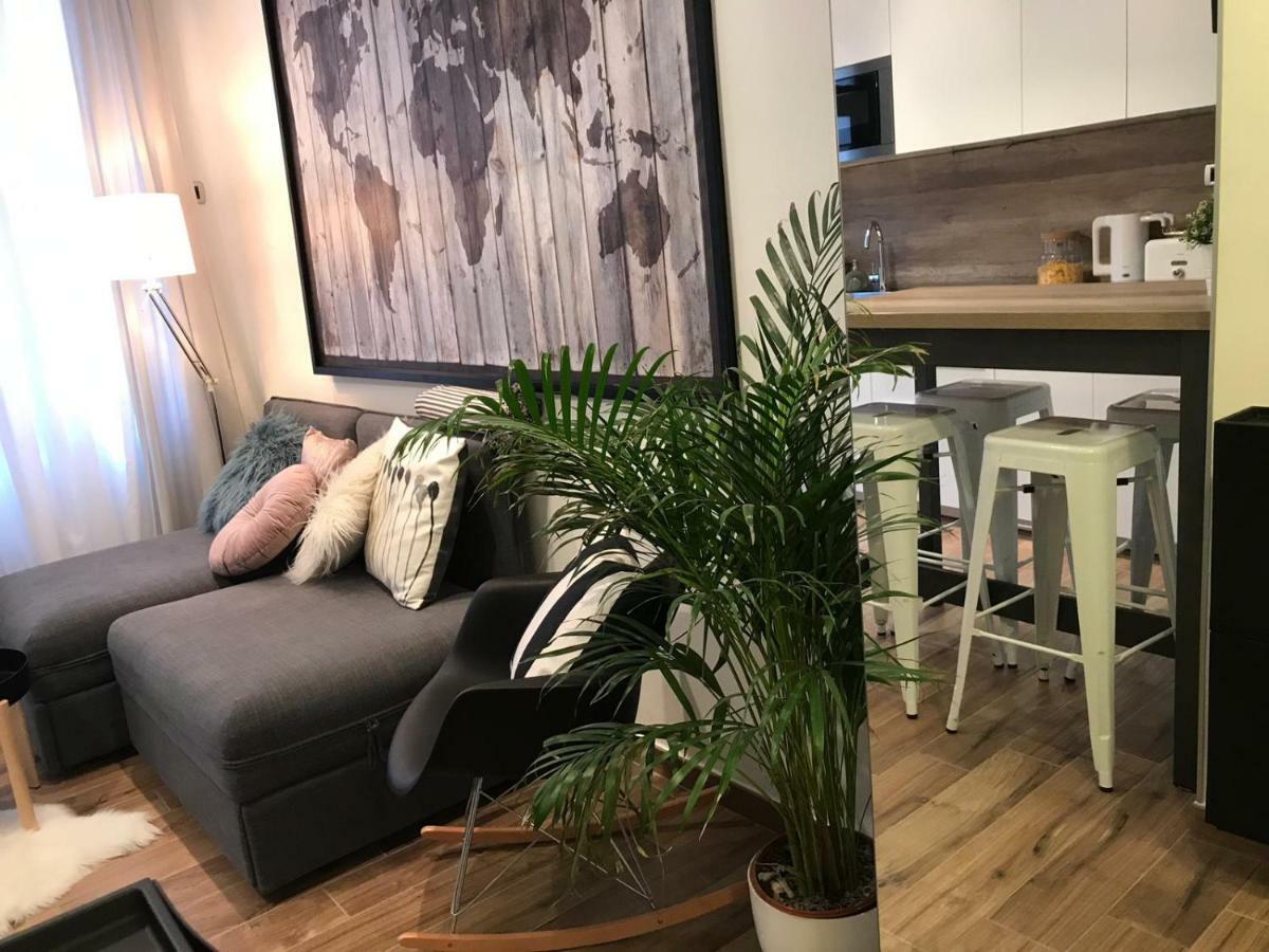 Arena Design Apartments With Free Private Parking And With A Terrace Pula Exteriör bild