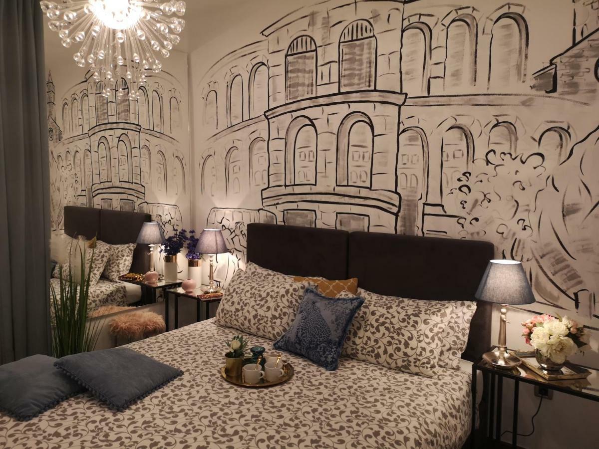 Arena Design Apartments With Free Private Parking And With A Terrace Pula Exteriör bild